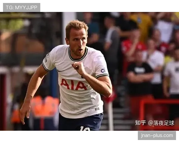 哈里·凯恩约完会就直接去训练场？这节奏真不一般…